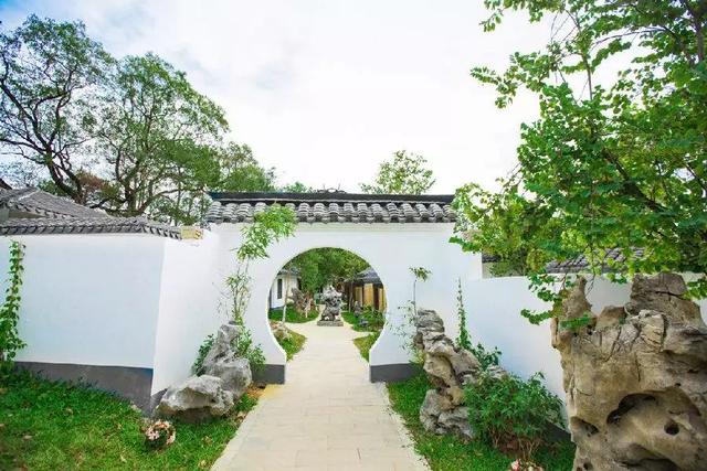 英德英石小筑：以中国英石为主题的全新别墅庭院